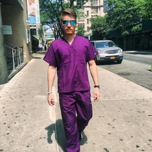 Meet your Posher, Eric